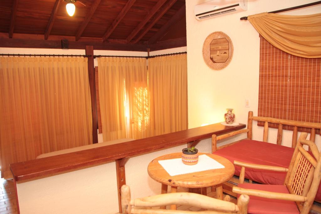 Bangalore Suites Garopaba Exteriör bild