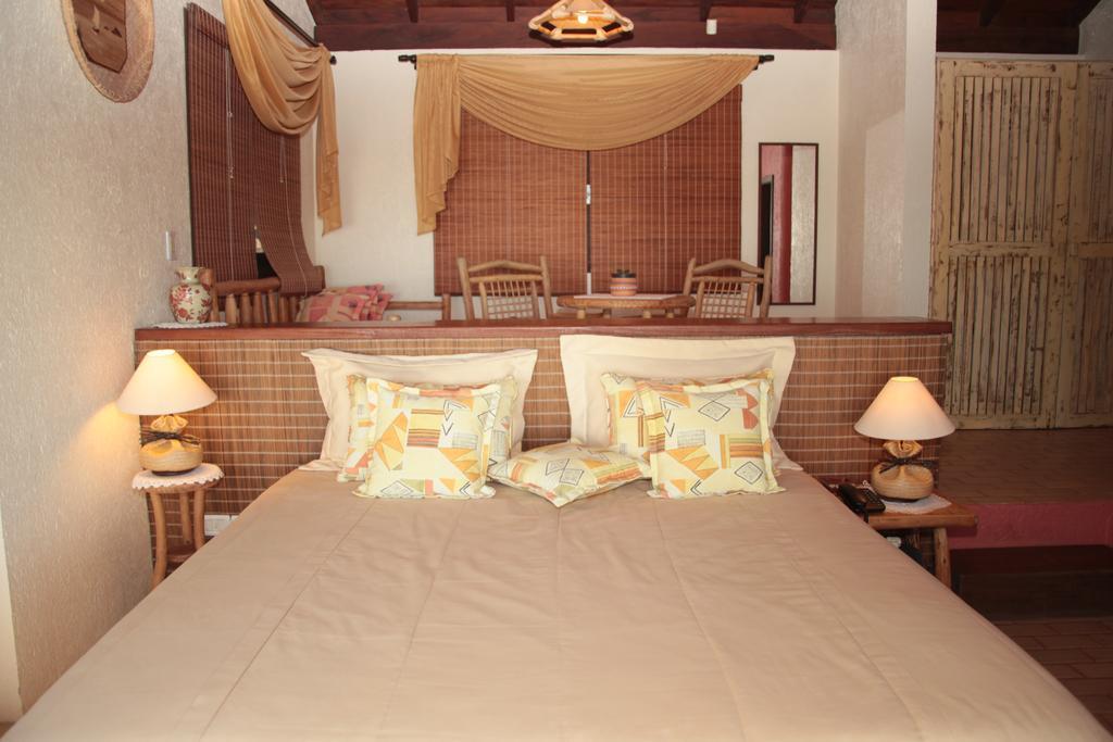 Bangalore Suites Garopaba Exteriör bild