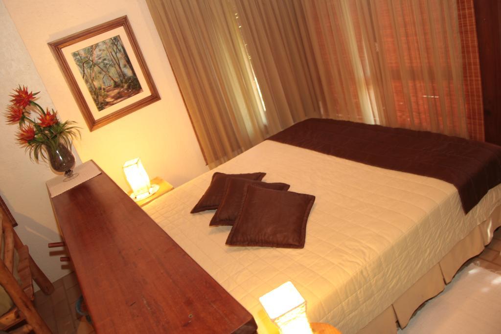 Bangalore Suites Garopaba Exteriör bild