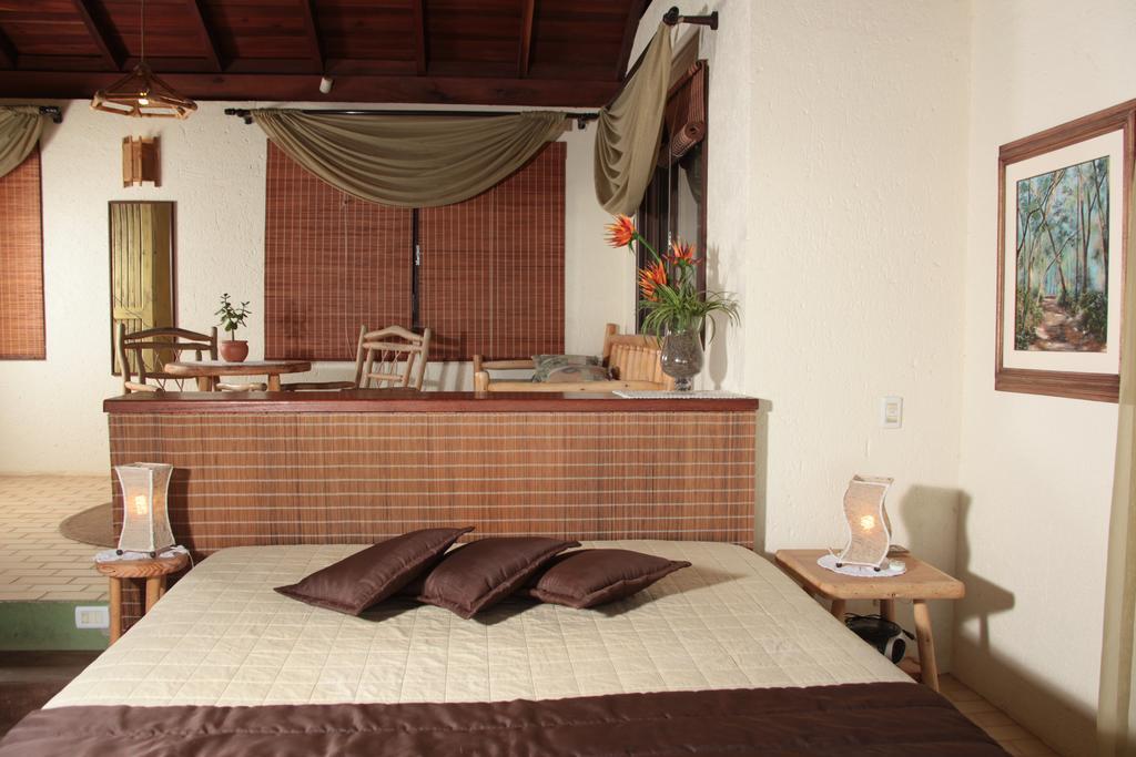 Bangalore Suites Garopaba Rum bild